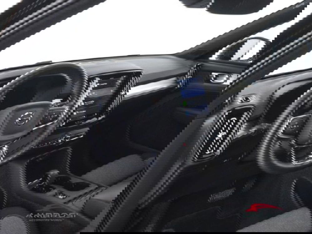 Volvo XC40 usata a Perugia (8)