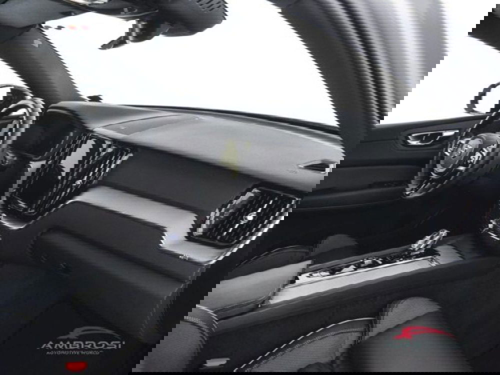 Volvo XC60 usata a Perugia (12)