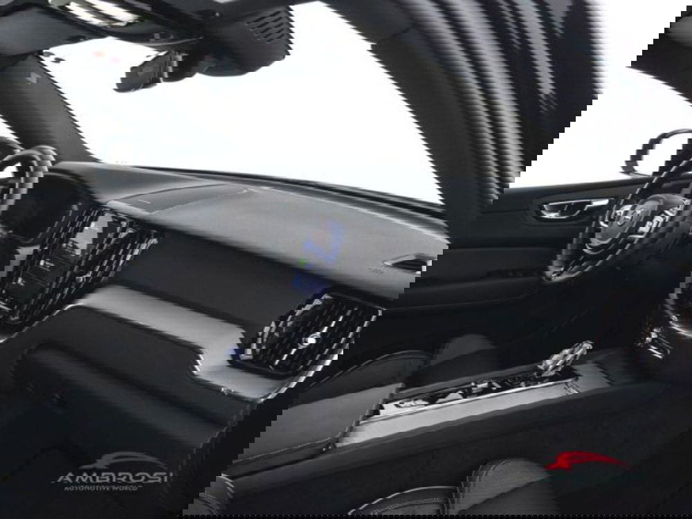 Volvo XC60 usata a Perugia (12)