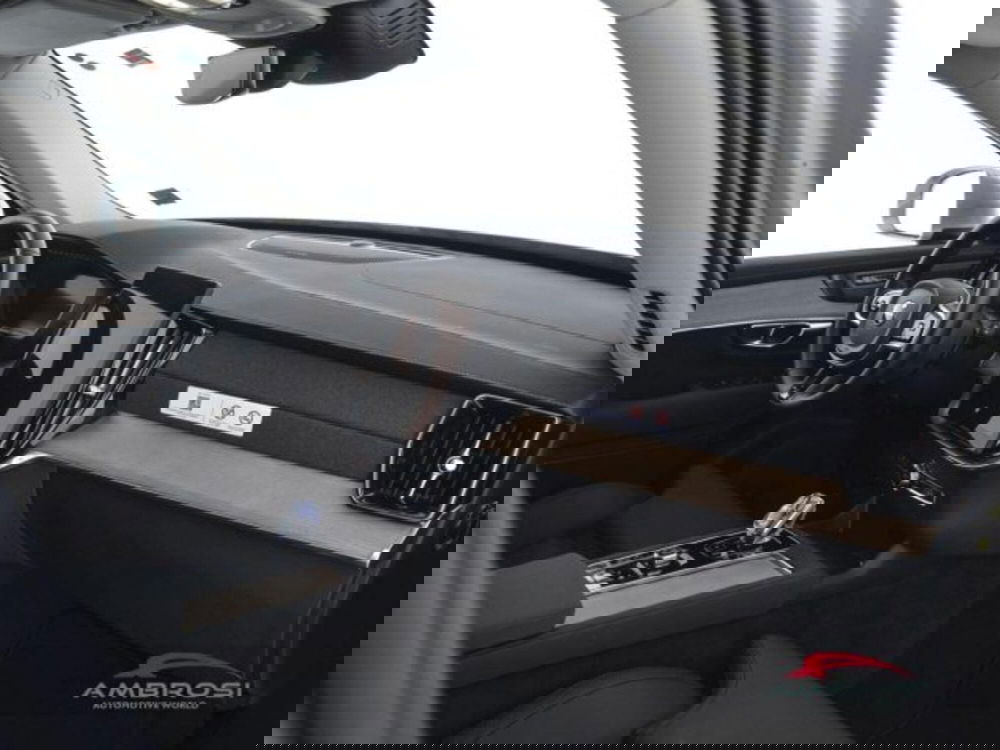 Volvo XC90 usata a Perugia (14)