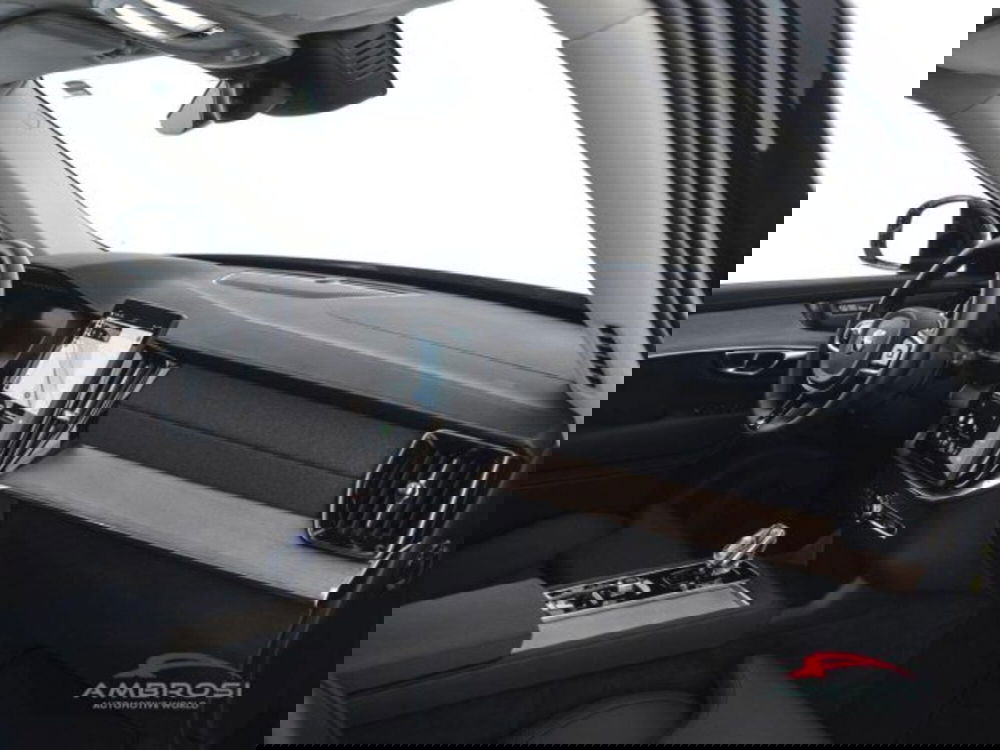 Volvo XC90 usata a Perugia (14)