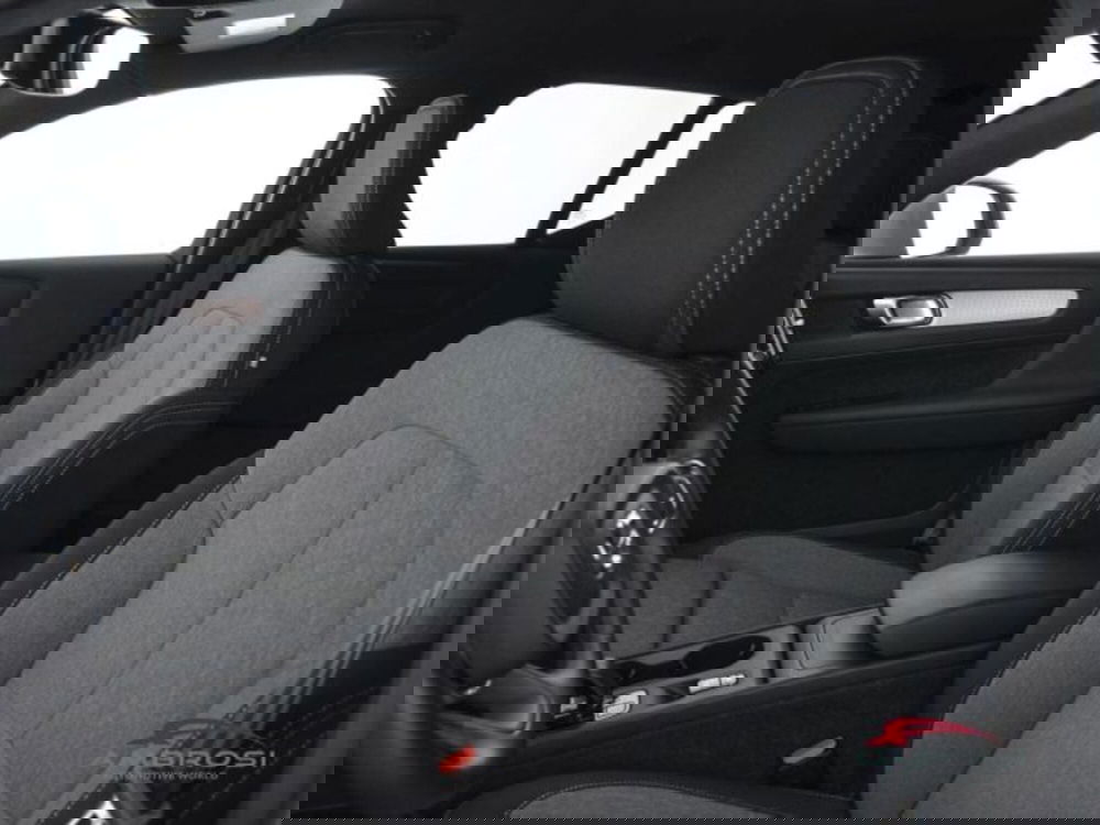 Volvo XC40 usata a Perugia (9)