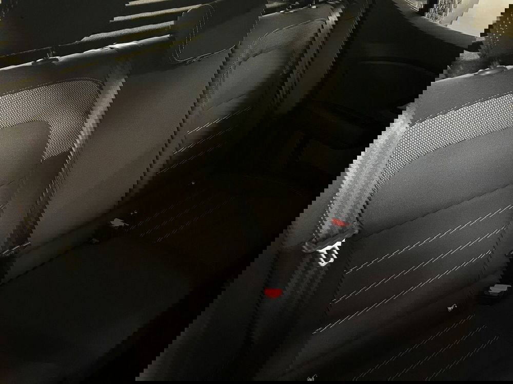 Dacia Sandero usata a Milano (14)