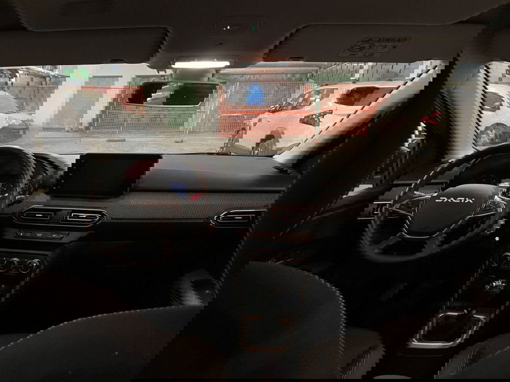 Dacia Sandero usata a Milano (15)