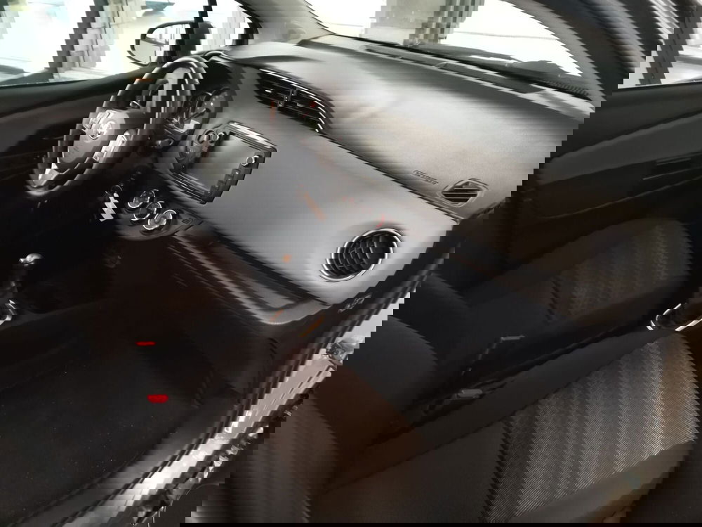 Toyota Yaris usata a Bergamo (6)