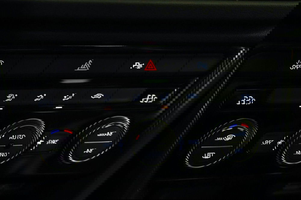 Volkswagen T-Roc usata a Varese (18)