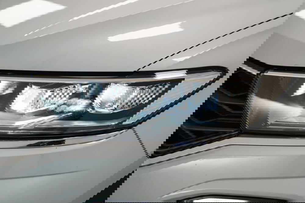 Volkswagen T-Roc usata a Varese (8)