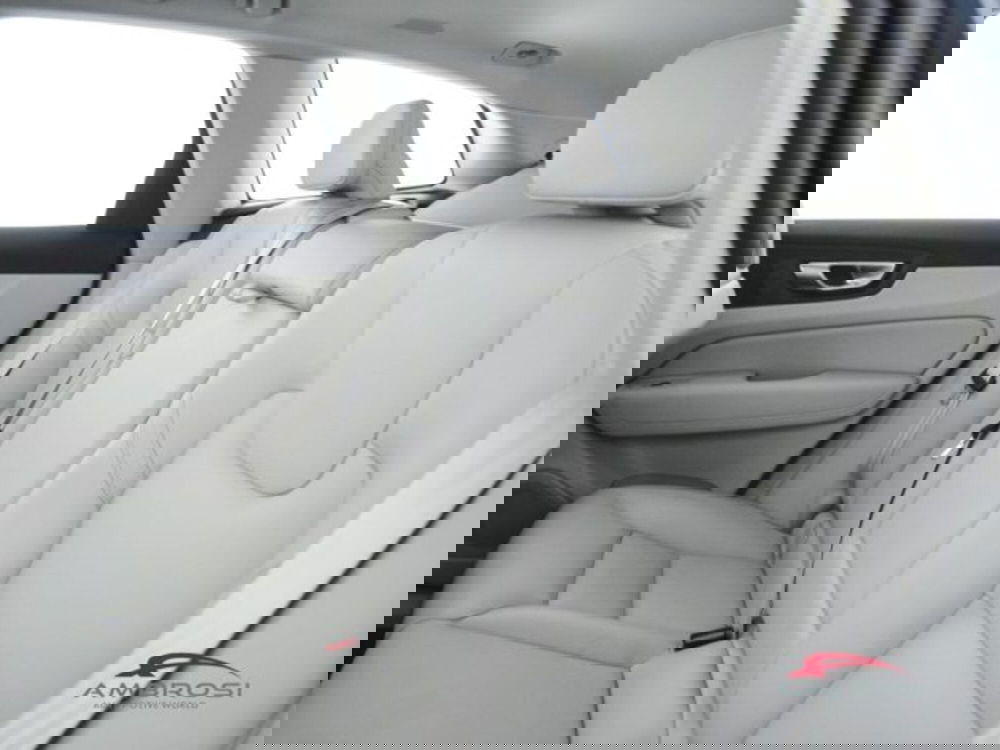 Volvo XC60 usata a Perugia (10)