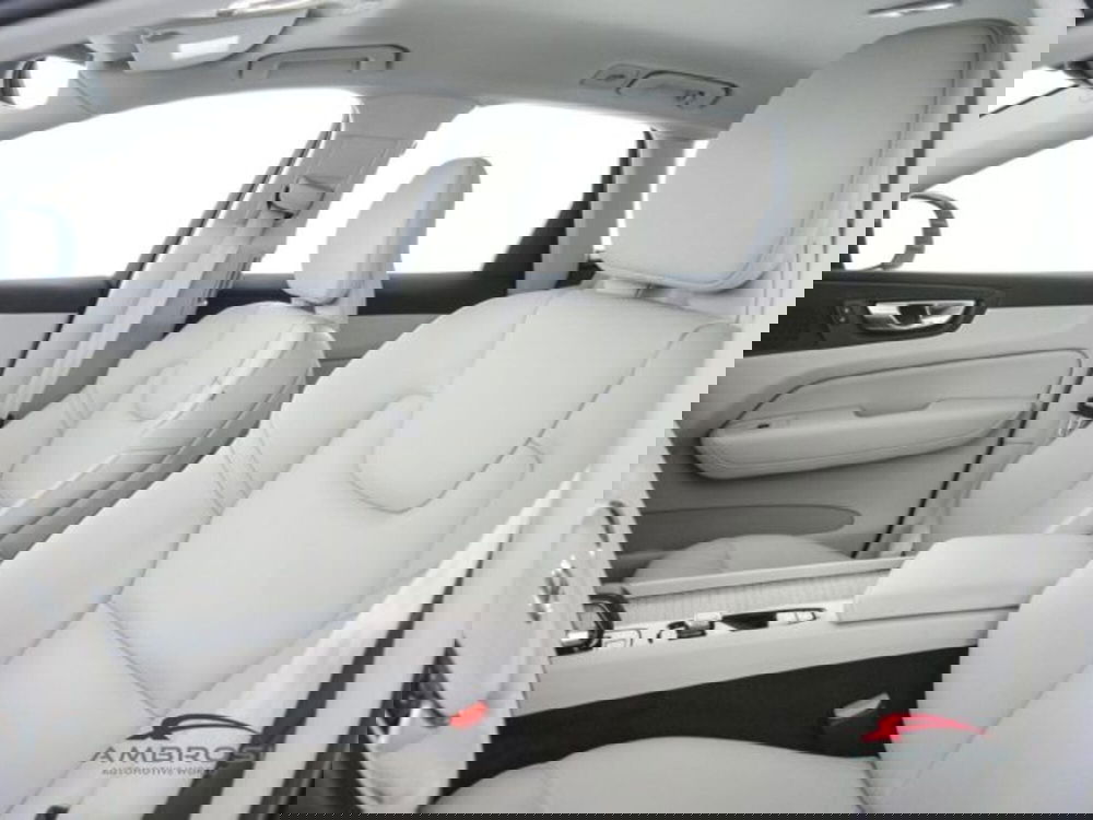 Volvo XC60 usata a Perugia (9)