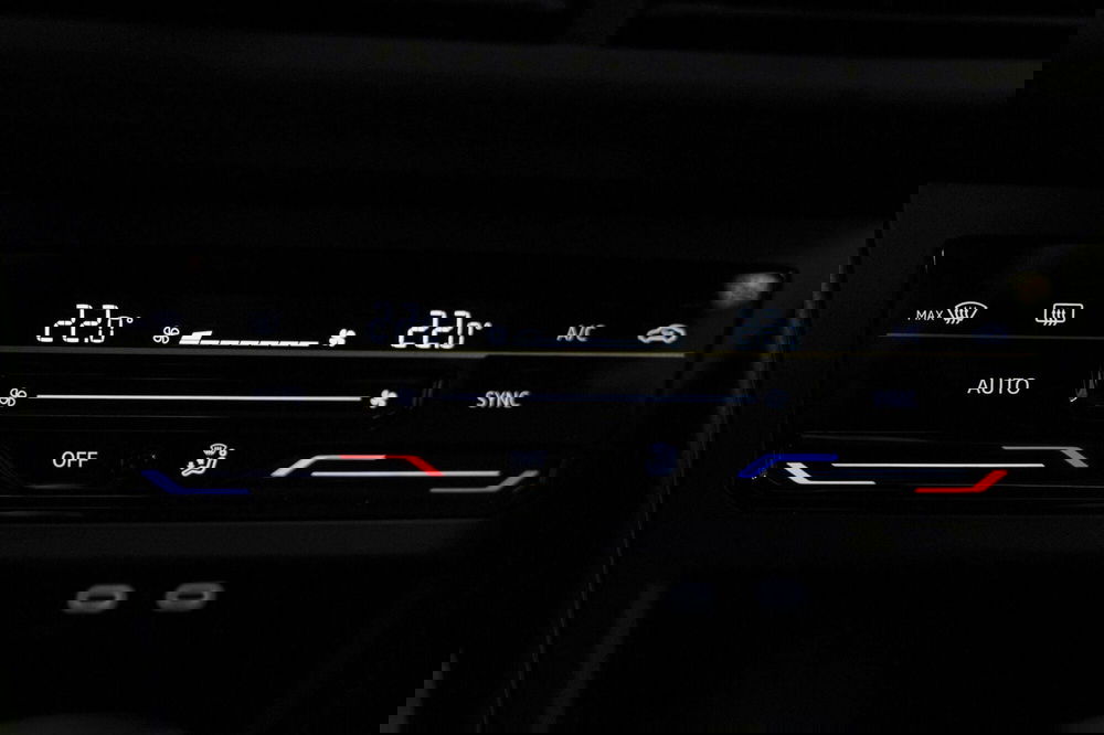 Volkswagen Taigo usata a Varese (18)