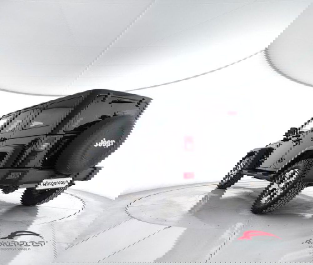 Jeep Wrangler Unlimited usata a Perugia (4)