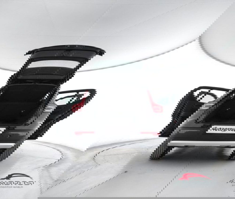 Volvo XC40 usata a Perugia (7)