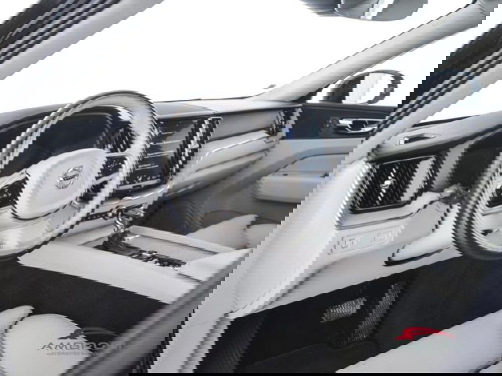 Volvo XC60 usata a Perugia (8)