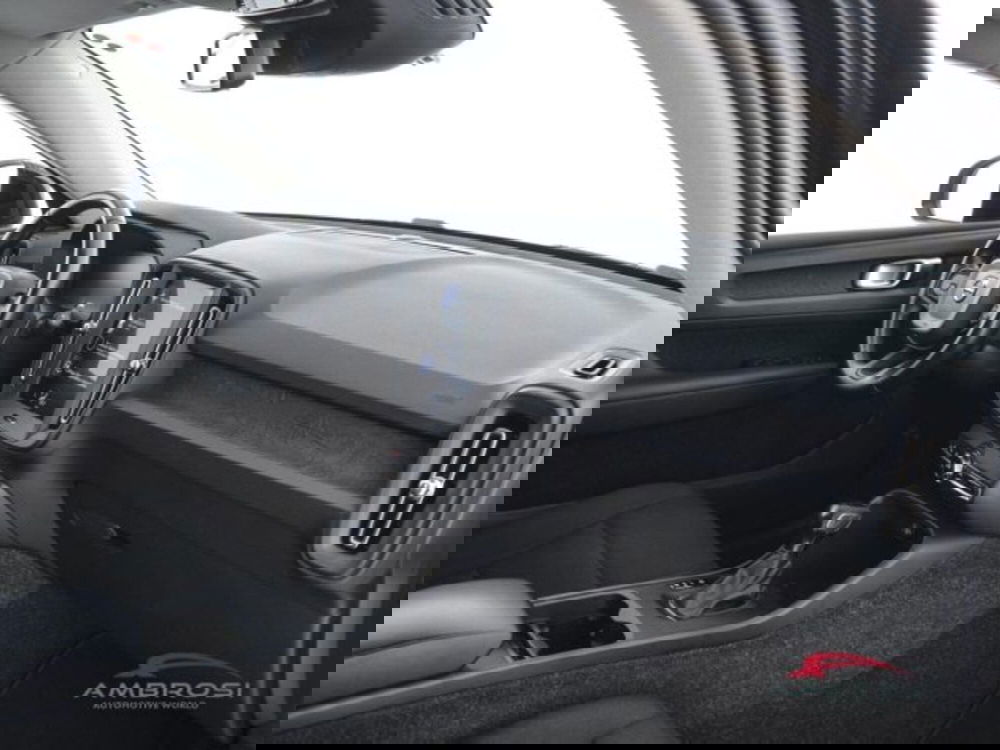 Volvo XC40 usata a Perugia (12)
