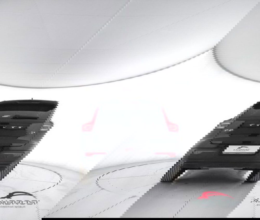 Volvo XC40 usata a Perugia (6)