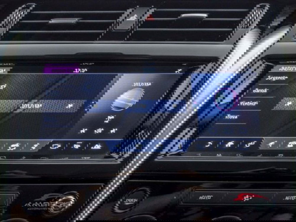 Land Rover Discovery Sport usata a Perugia (14)