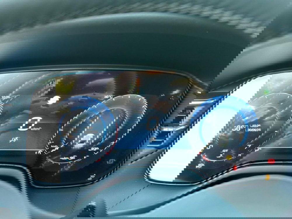 Maserati Grecale nuova a Salerno (17)