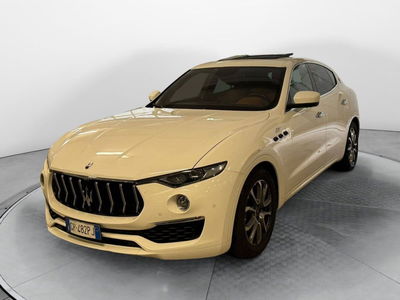 Maserati Levante Levante 2.0 mhev GT Ultima 330cv auto del 2023 usata a Fisciano
