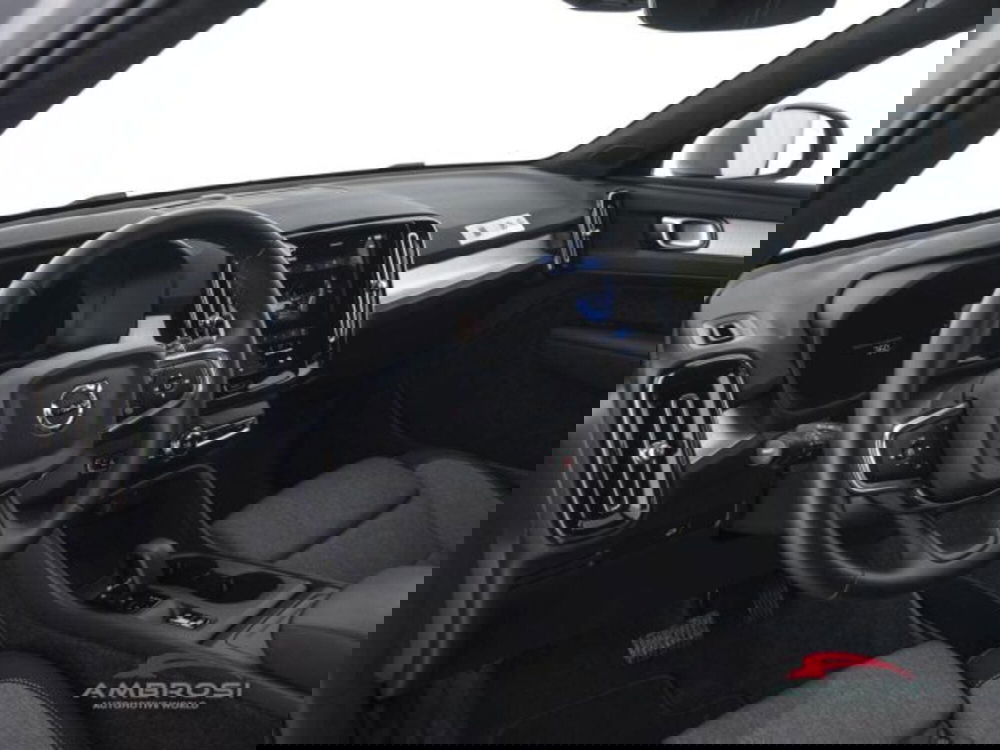 Volvo XC40 usata a Perugia (8)