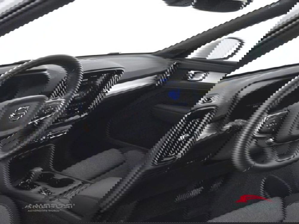 Volvo XC40 usata a Perugia (8)