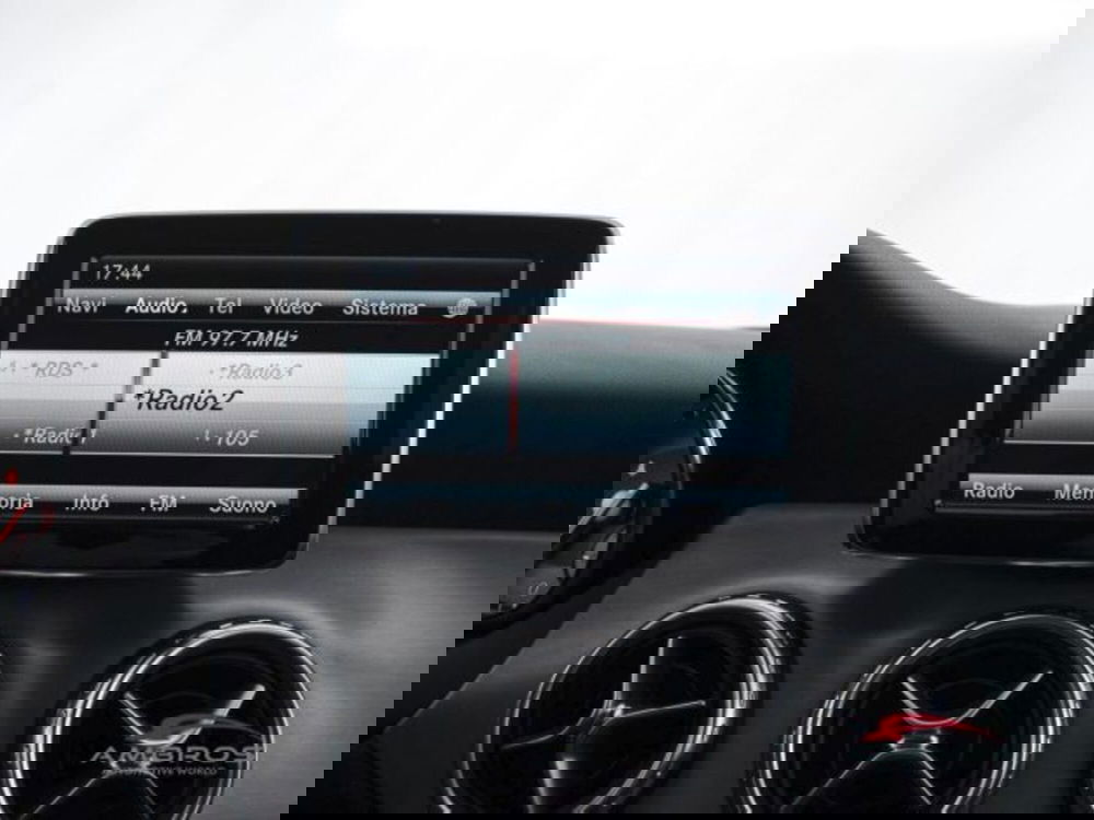 Mercedes-Benz GLA SUV usata a Perugia (14)