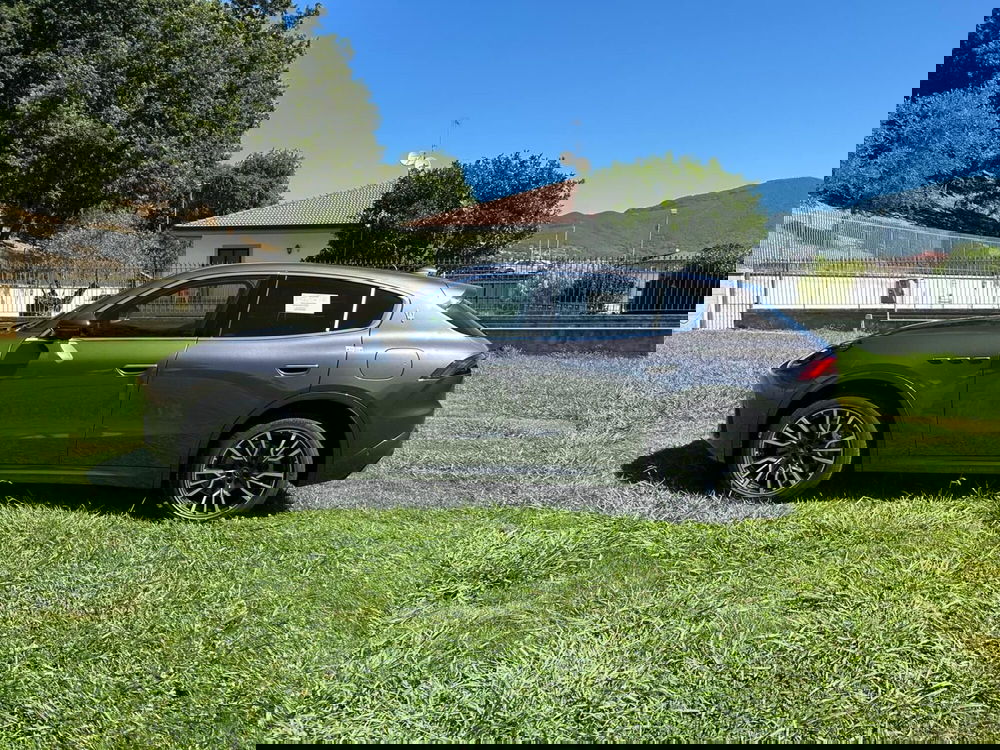 Maserati Grecale nuova a Salerno (11)