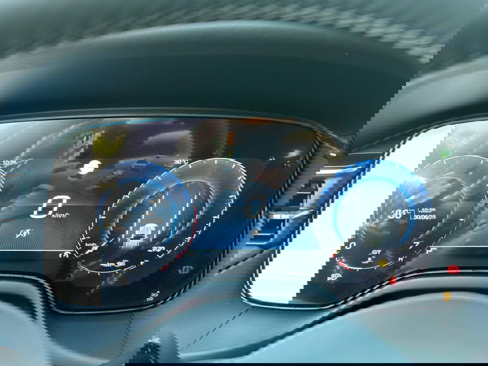 Maserati Grecale nuova a Salerno (18)