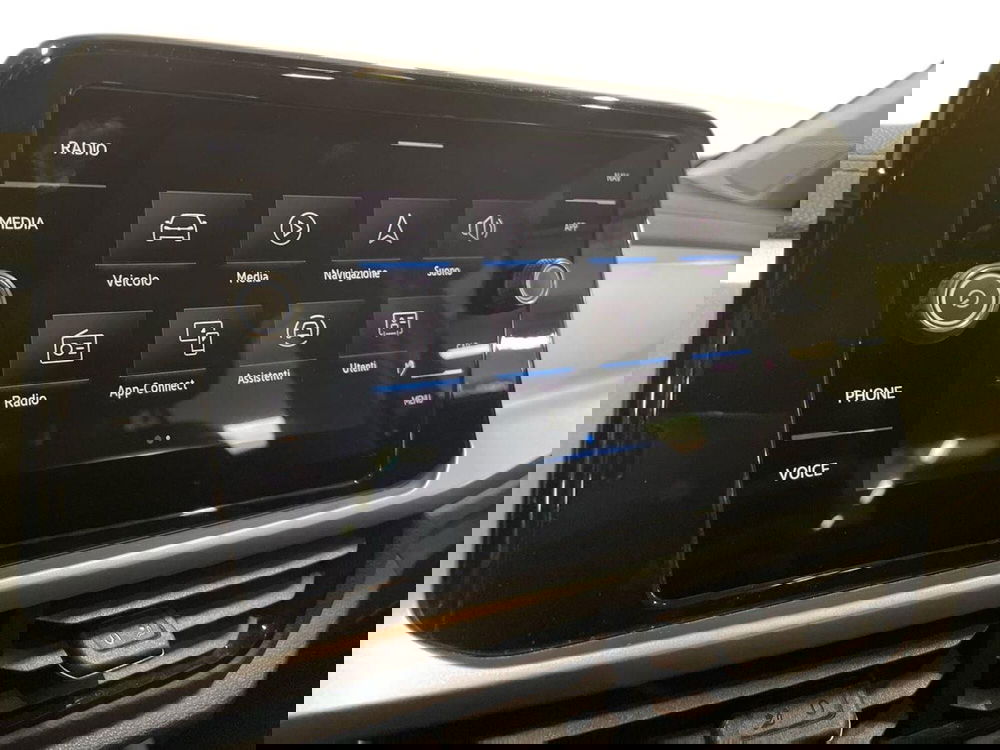 Volkswagen T-Roc usata a Pistoia (14)