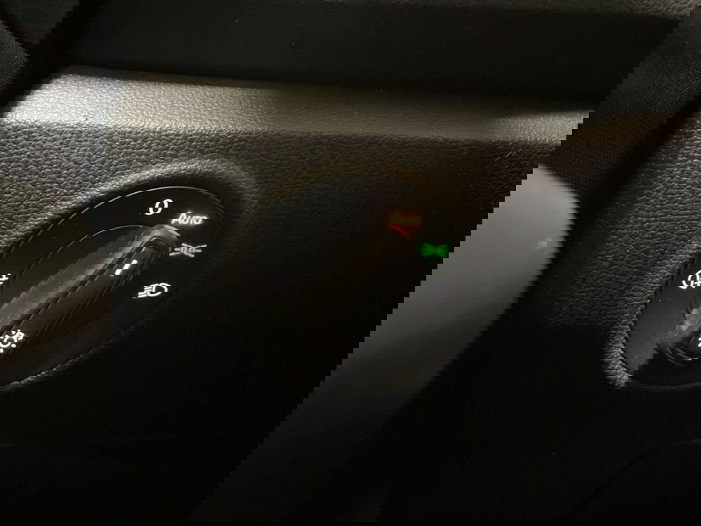 Volkswagen T-Roc usata a Pistoia (17)