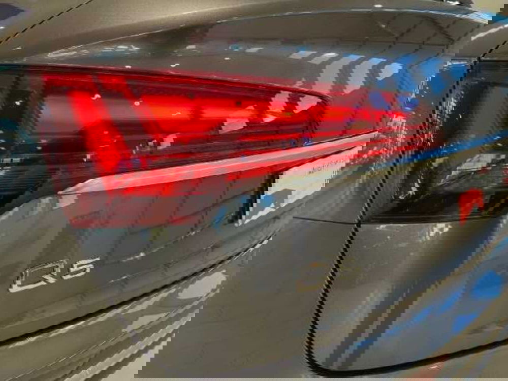 Audi Q5 Sportback nuova a Pistoia (10)