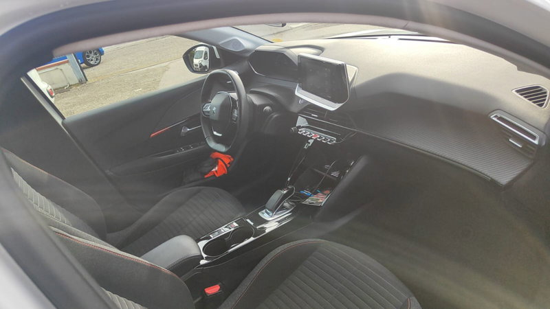 Peugeot 208 usata a Firenze (11)