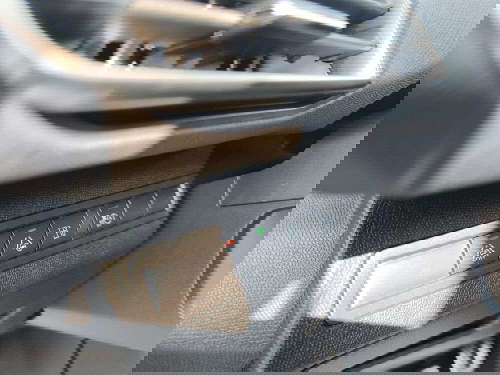 Peugeot 3008 usata a Frosinone (17)