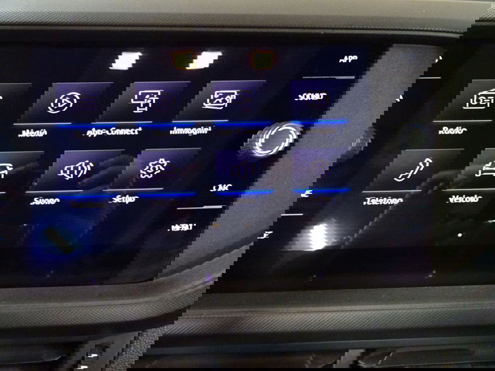 Volkswagen T-Cross usata a Lucca (13)