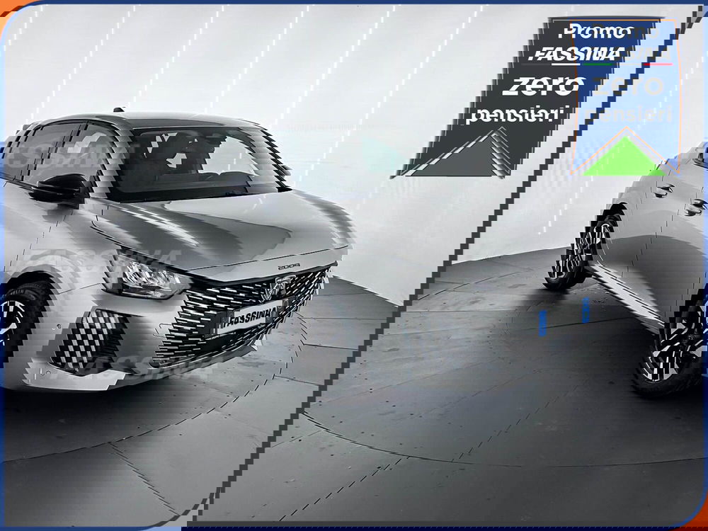 Peugeot 208 nuova a Milano