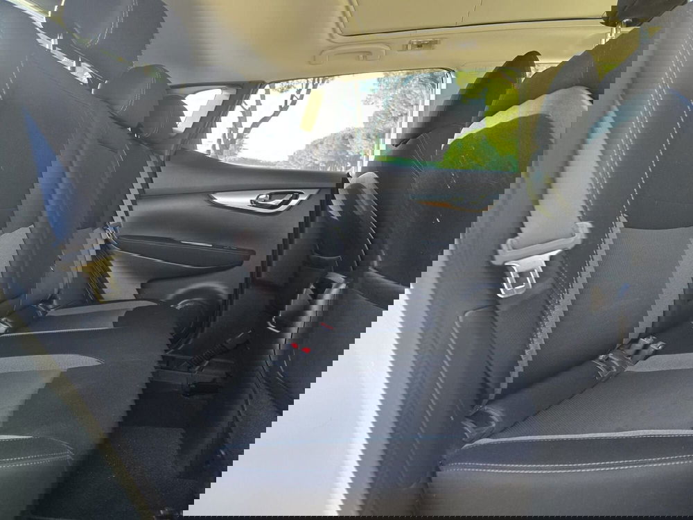 Nissan Qashqai usata a Massa-Carrara (16)