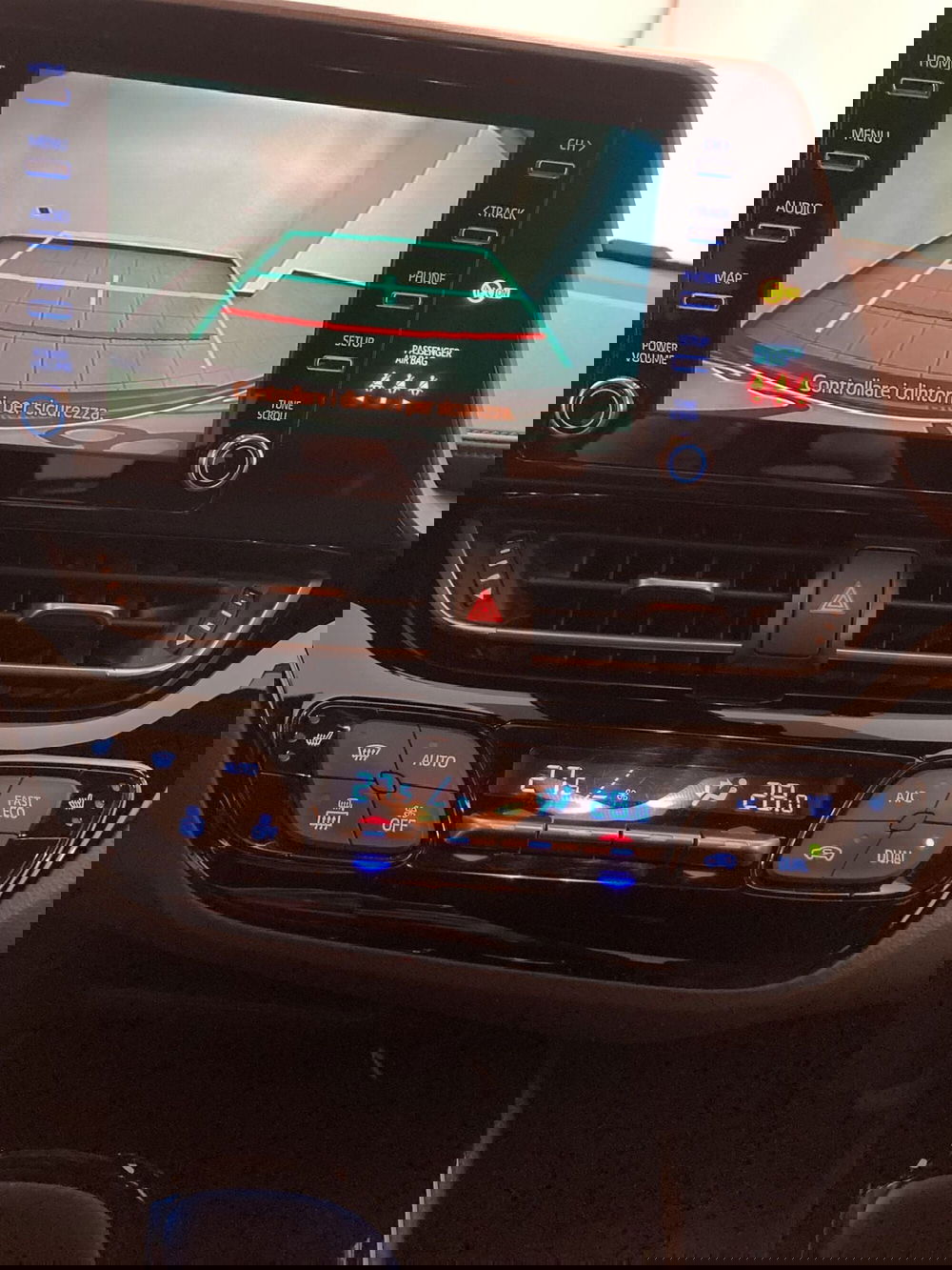 Toyota Toyota C-HR usata a Barletta-Andria-Trani (15)