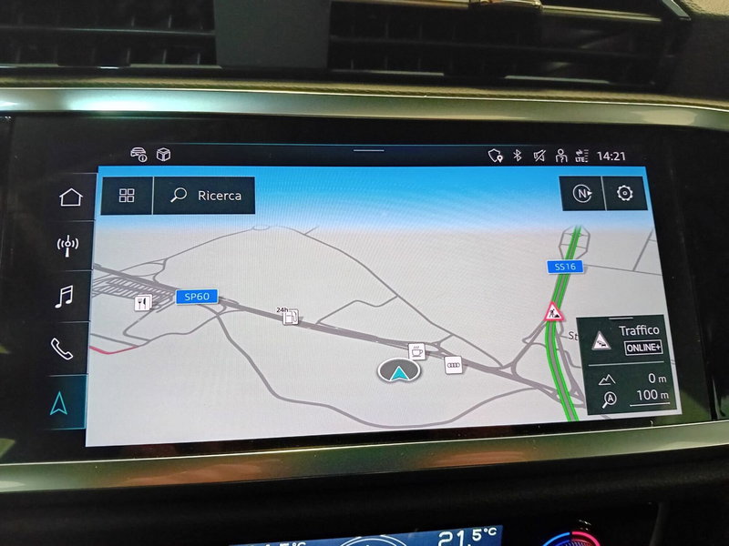 Audi Q3 Sportback nuova a Bari (16)