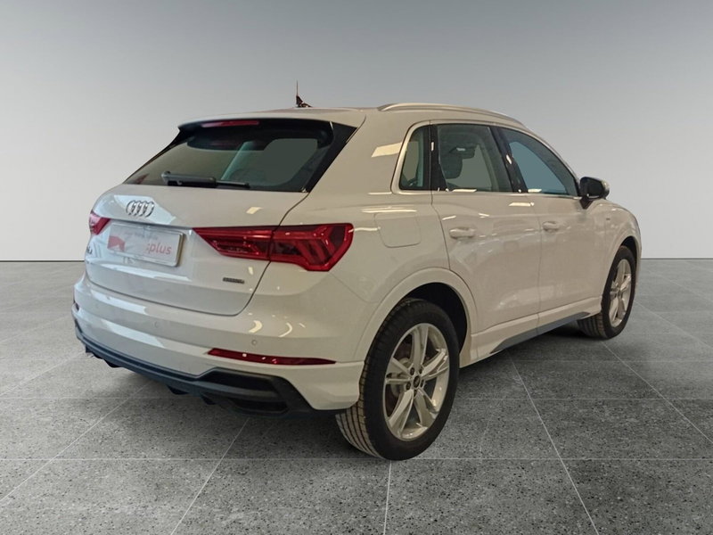 Audi Q3 Sportback nuova a Bari (2)