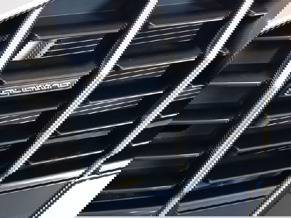 Audi Q3 Sportback nuova a Bari (5)