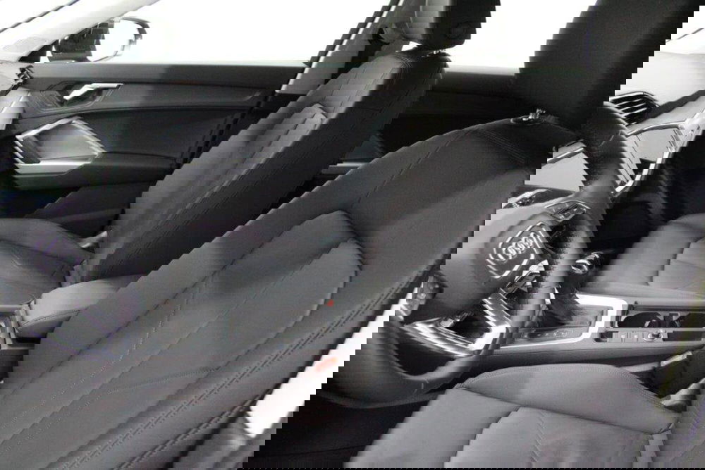 Audi Q3 Sportback usata a Bari (11)
