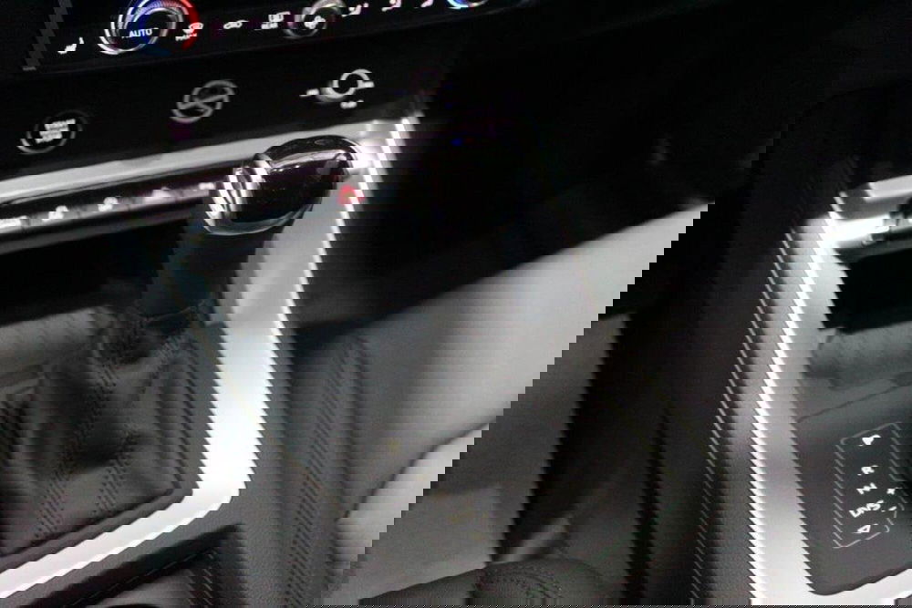 Audi Q3 Sportback usata a Bari (12)
