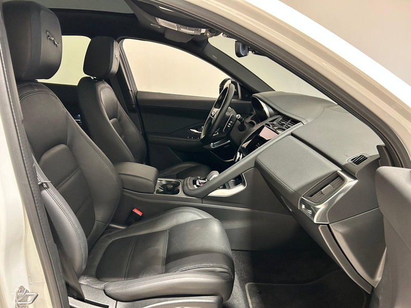 Jaguar E-Pace usata a Napoli (3)