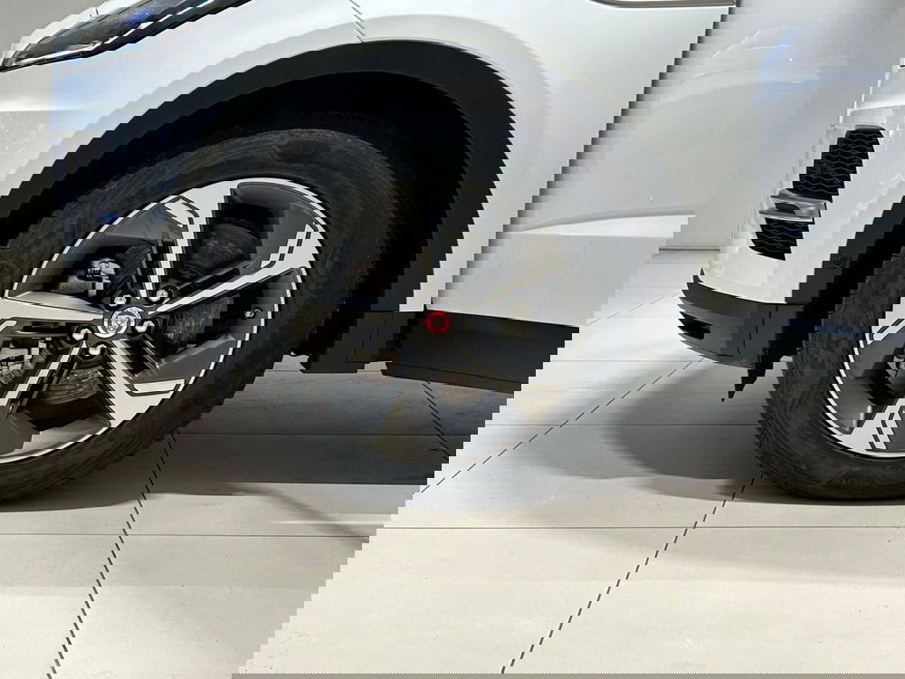 Jaguar E-Pace usata a Napoli (9)