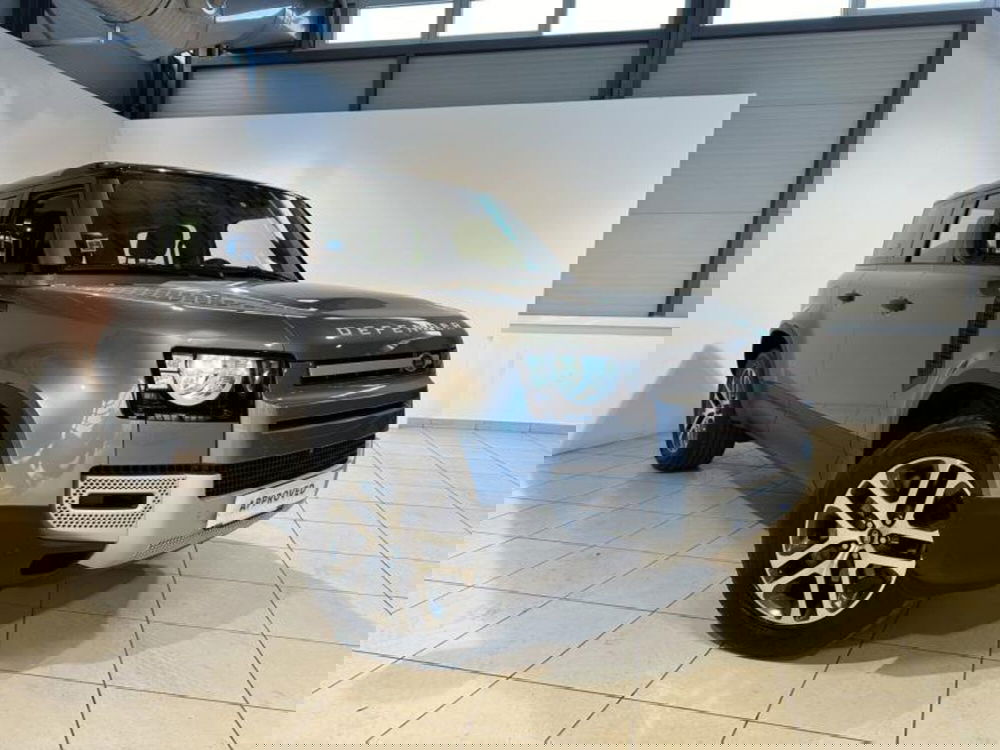 Land Rover Defender usata a Venezia