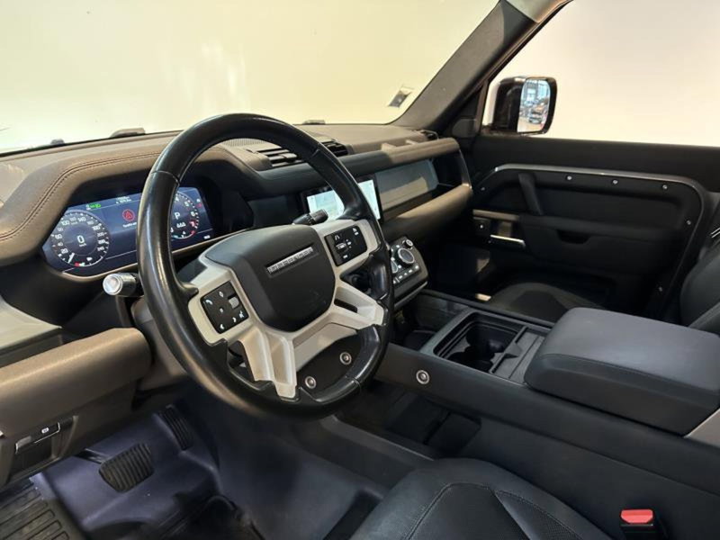 Land Rover Defender usata a Venezia (10)