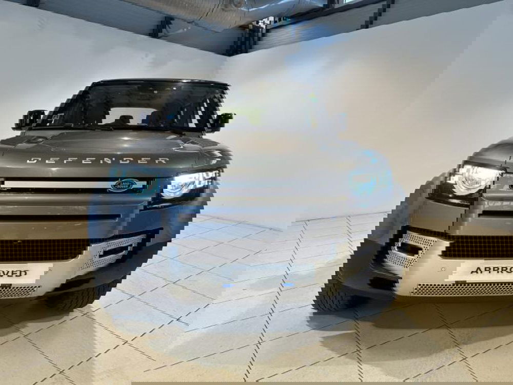 Land Rover Defender usata a Venezia (2)