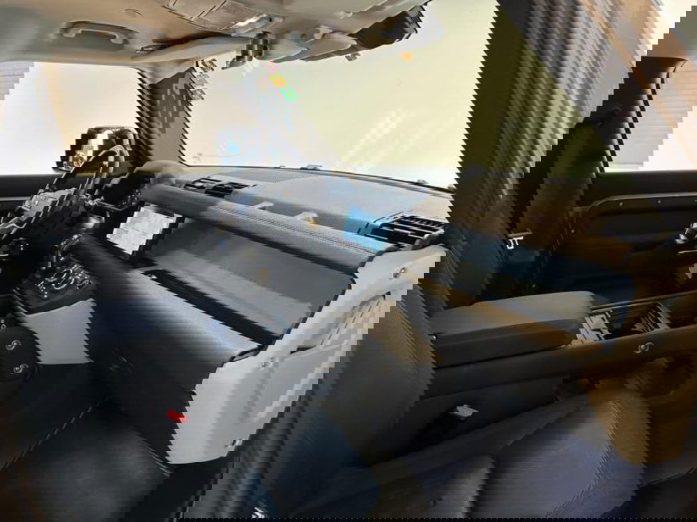 Land Rover Defender usata a Venezia (7)