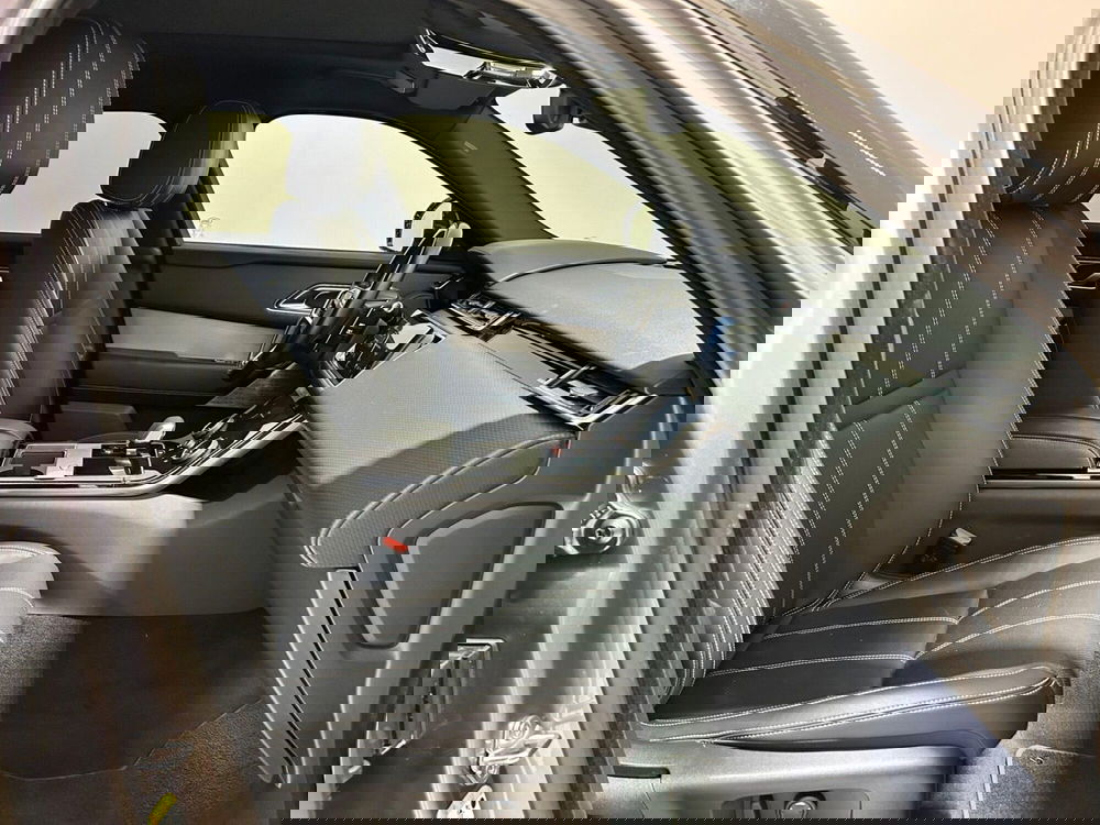 Land Rover Range Rover Velar usata a Napoli (3)