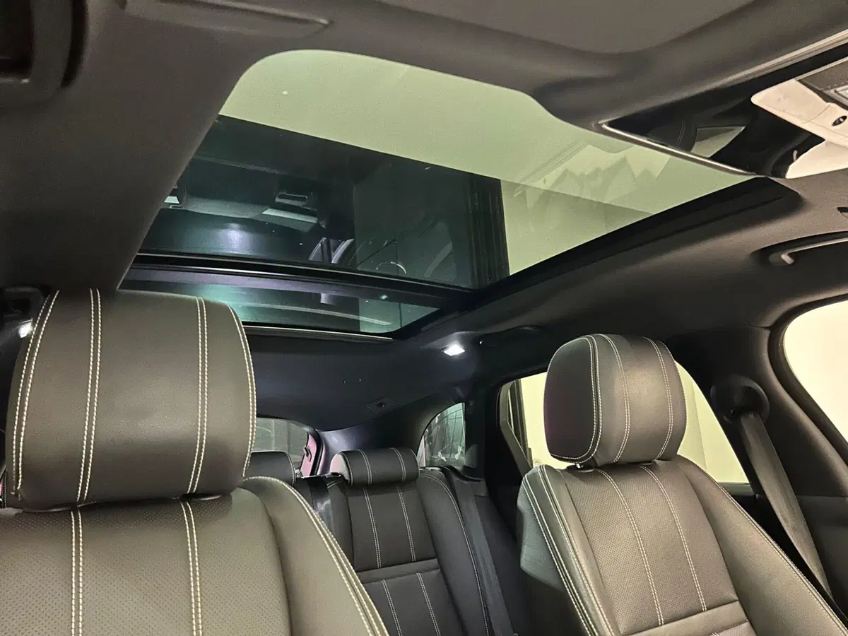 Land Rover Range Rover Velar usata a Napoli (4)