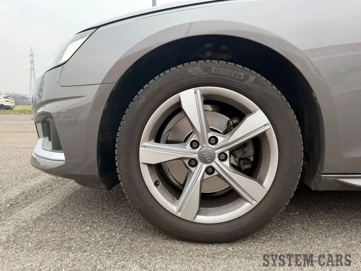 Audi A4 Avant usata a Varese (14)